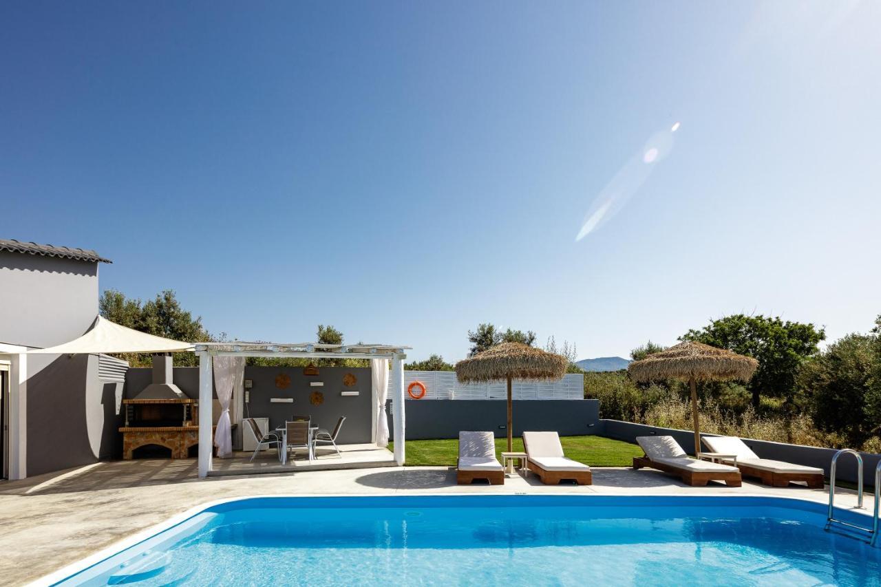 Gramvella Resort Adelianos Kampos Luaran gambar