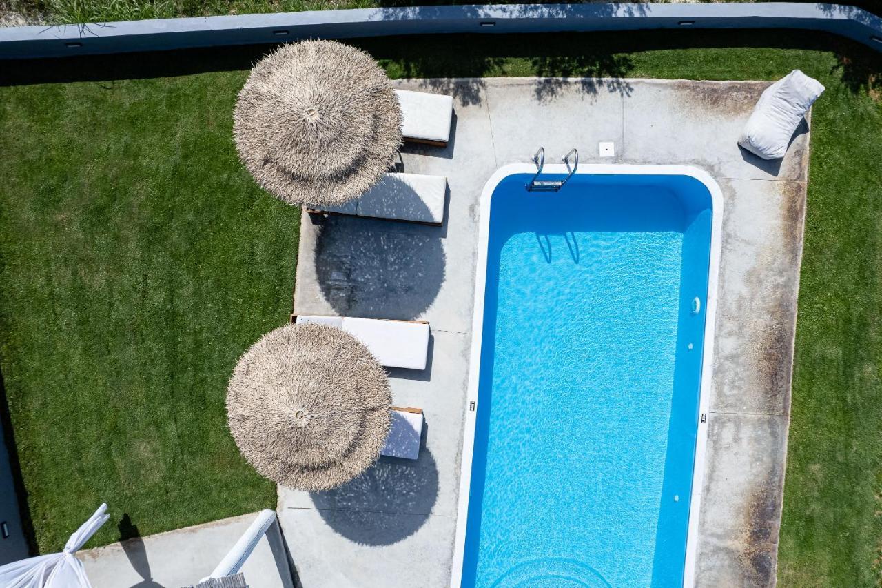 Gramvella Resort Adelianos Kampos Luaran gambar
