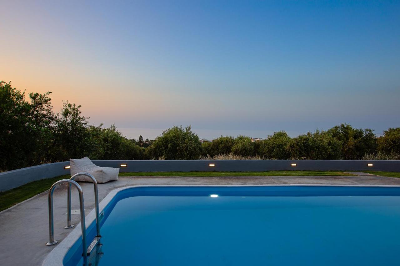 Gramvella Resort Adelianos Kampos Luaran gambar
